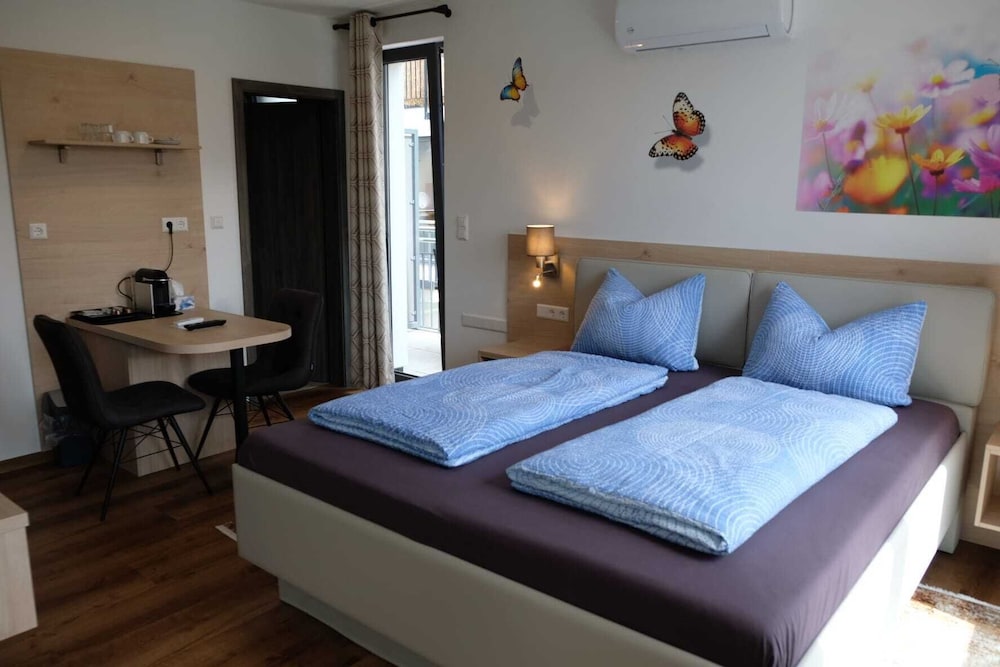 Rana's B&B