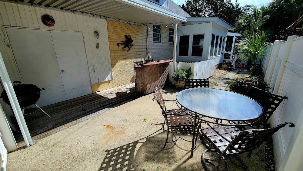 Under The Tybee Sun by Tybee Vacation Rentals