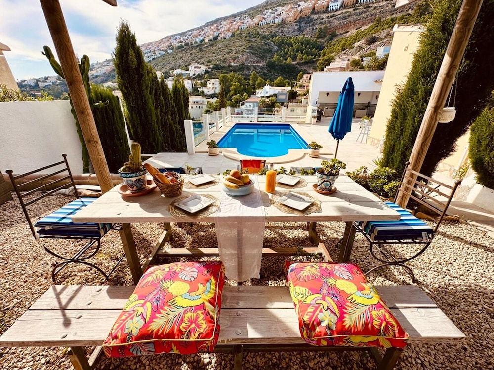 Incredible Views Villa With Private Pool