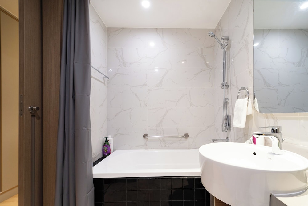 Luminous - Zenity Luxury Apartment - District 1