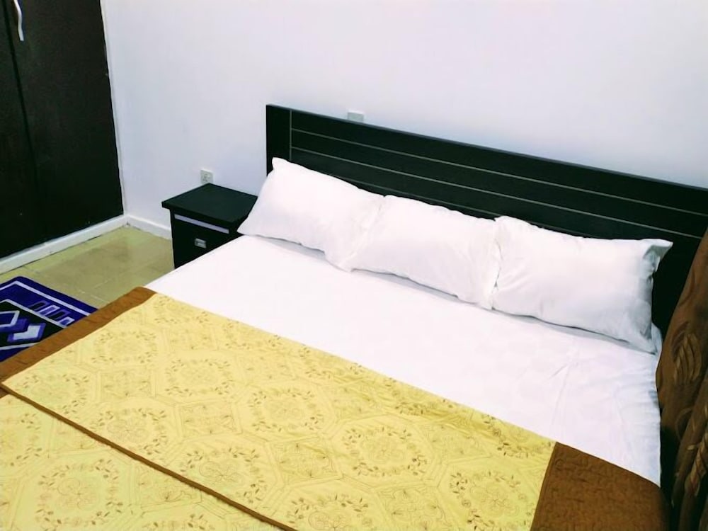 GHS APARTMENT LTD