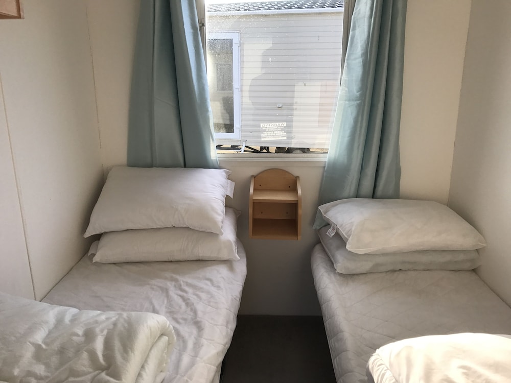 Rebecca Caravan Camber