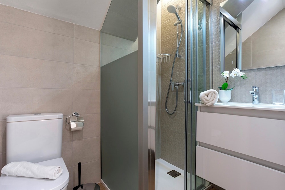 Nice apt With Terrace in Malaga. Trinidad Grund B