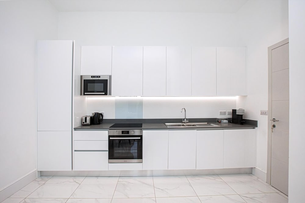 Stylish Harley Street Apartment
