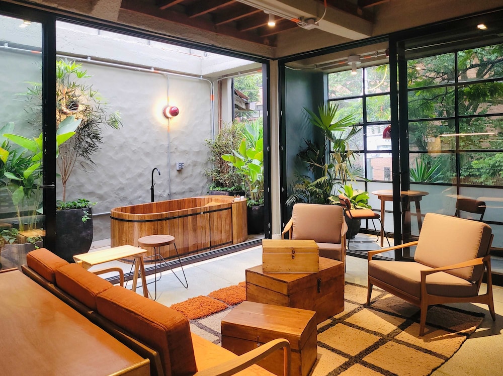w Amazing Duplex w Perfect Deco in Poblado