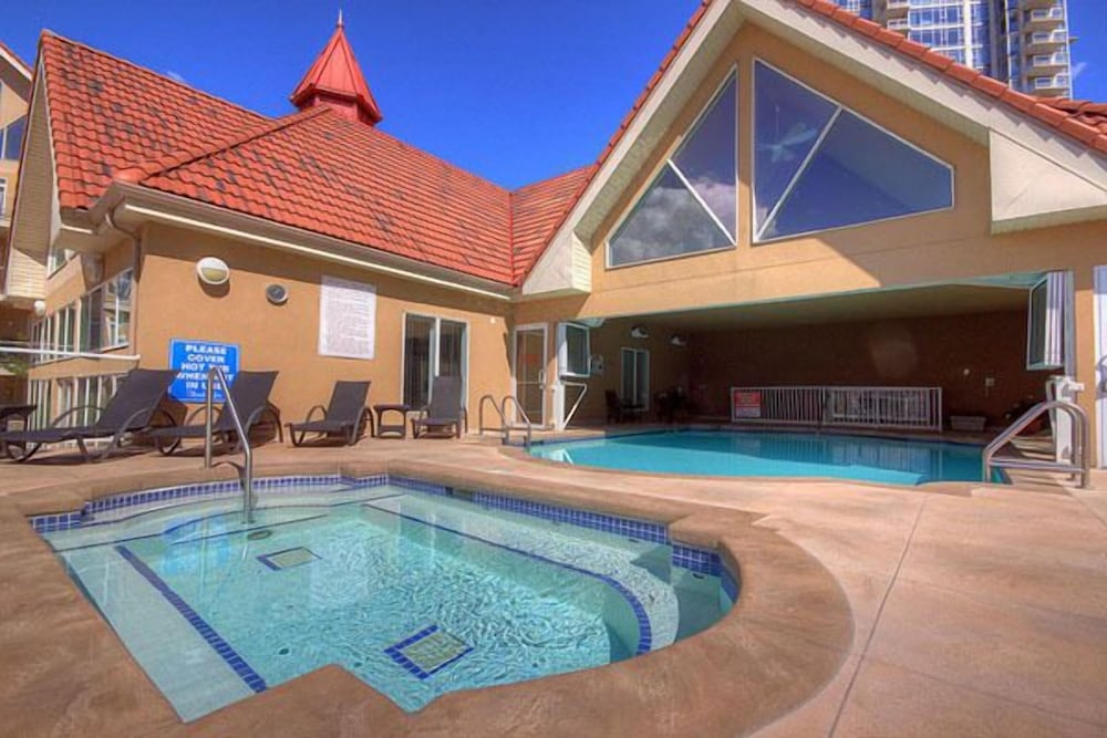 Discovery Bay Resort by DKRA - Image 4