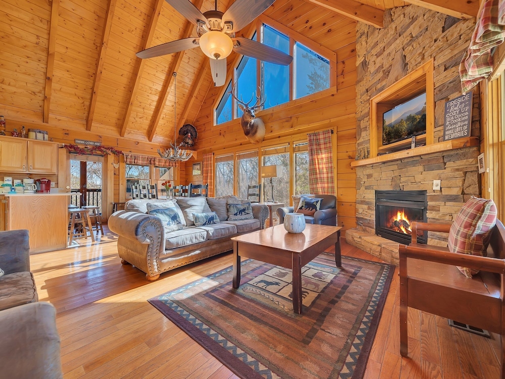Ern821 - Tranquil Times 5 Bedroom Cabin