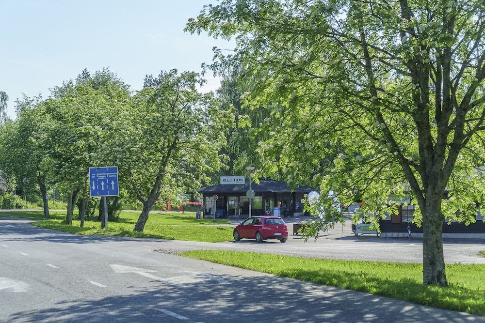 Rauhalahti Holiday Centre Villas view 2