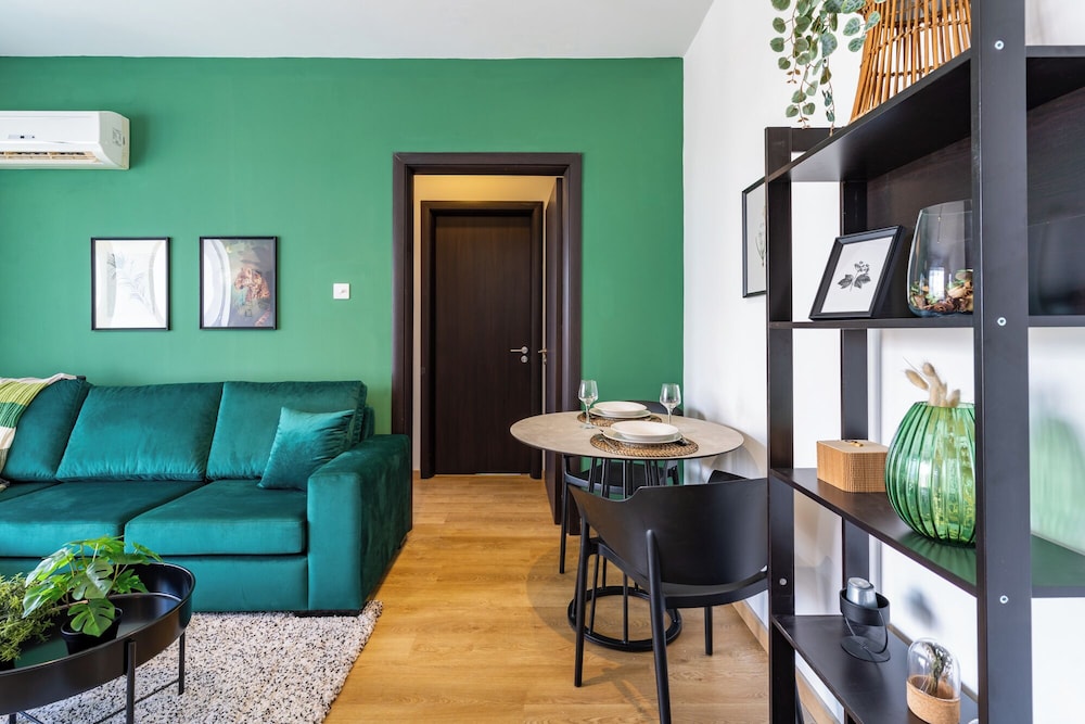 Harbor Apartments in Larnaca
