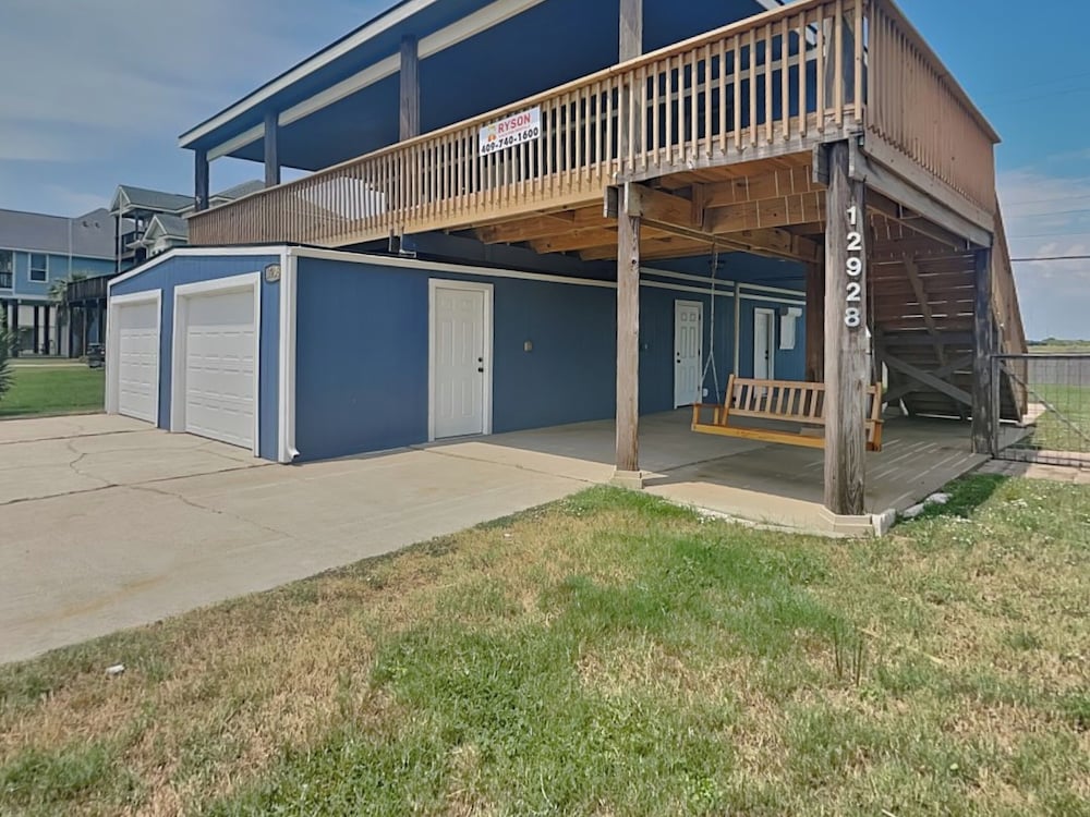 Ocean Oasis by Ryson Vacation Rentals