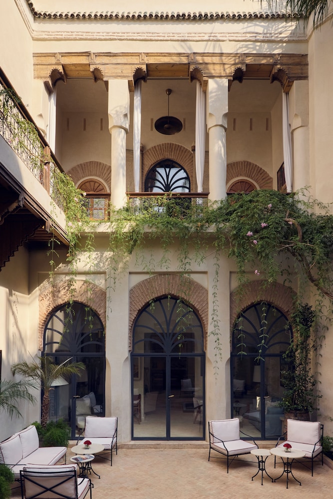 Nobu Riad