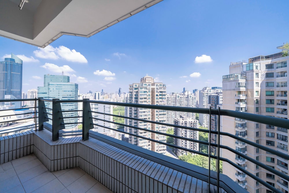Tyms 3BR 2BA Apt Novel Garden Metro