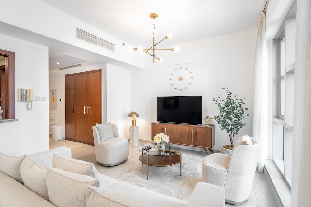 Nasma Luxury Stays - Standpoint Tower A