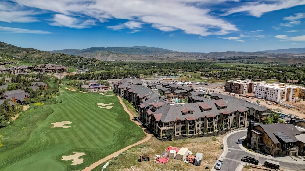 Kokopelli by Avantstay Close to the Ski Slopes in This Majestic Home in Park City view 2