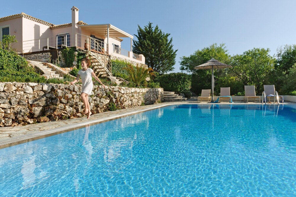 Art Blue Villas