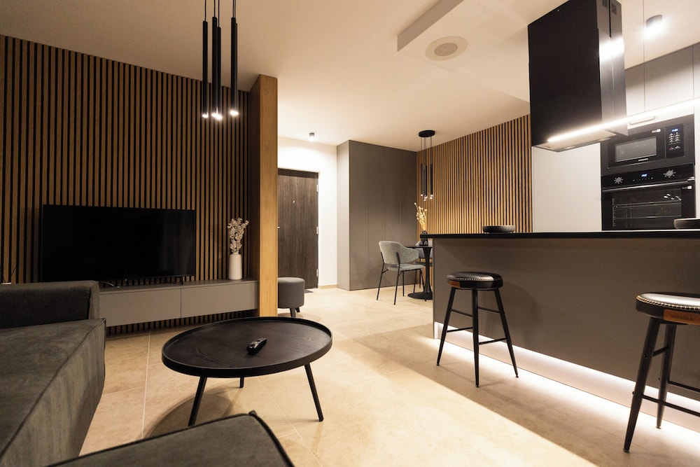 Royalton Suites