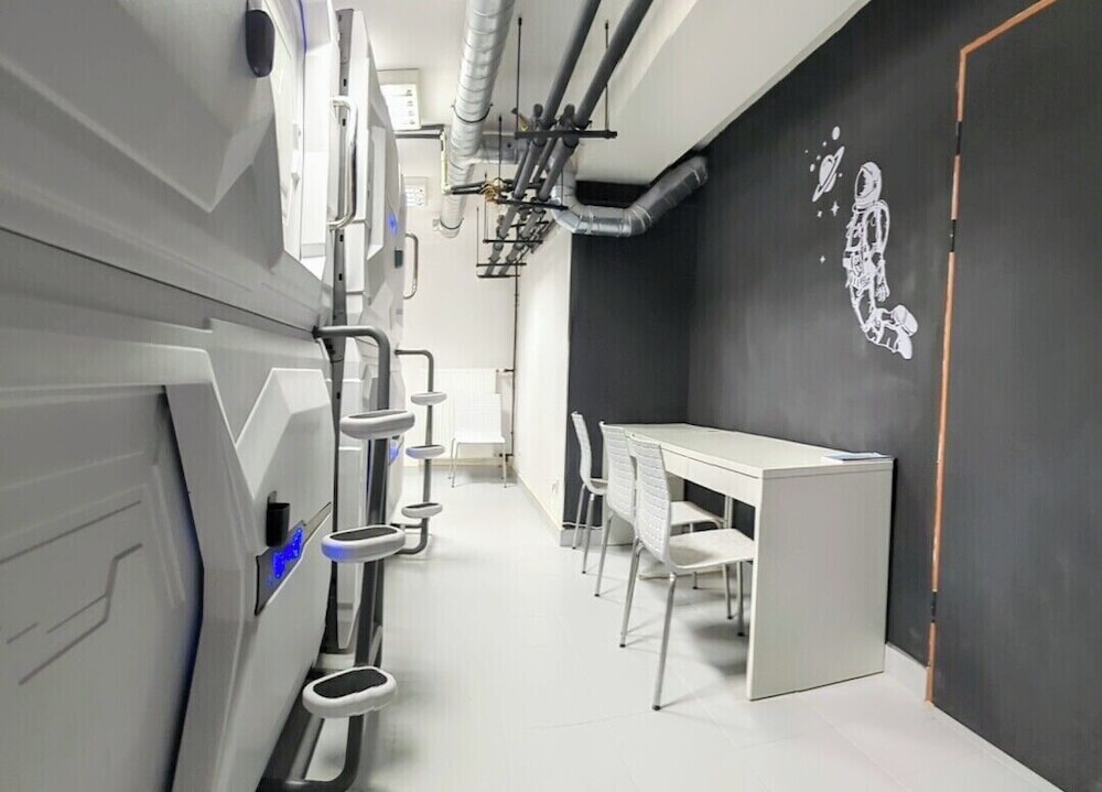 Photo 6