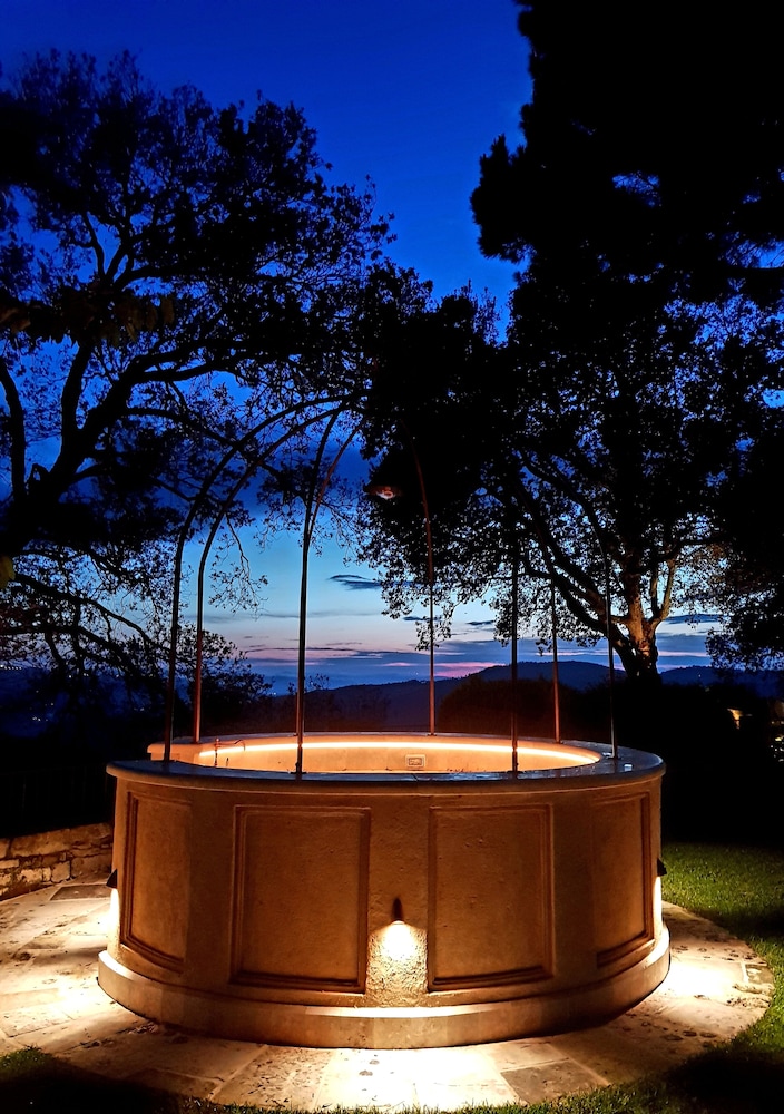 Borgo Pignano Volterra Tuscany