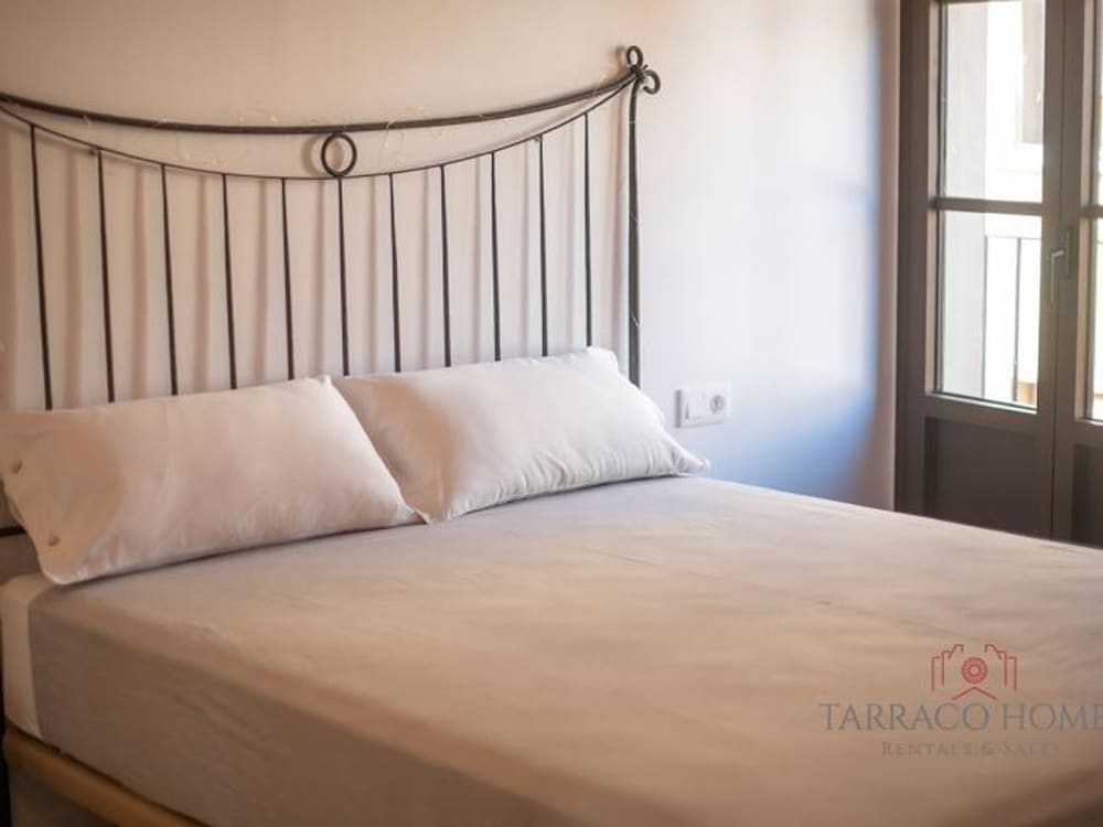 Th56e Apartamentos Murmur la nit