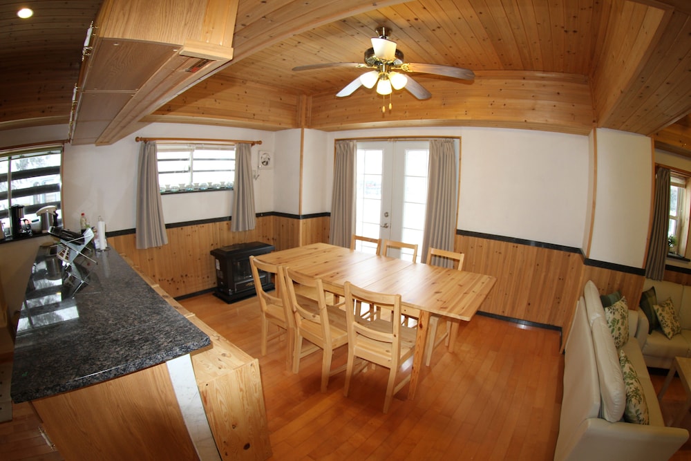 Hakuba Powder Cottages