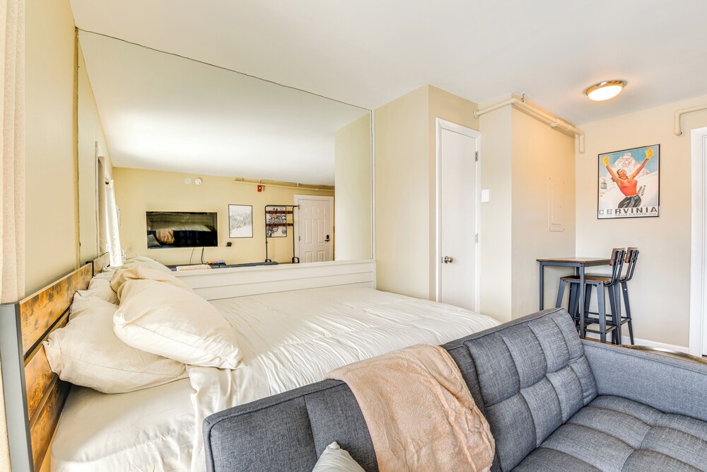 4 Mi to Stowe Mountain Resort: Studio w/ Balcony