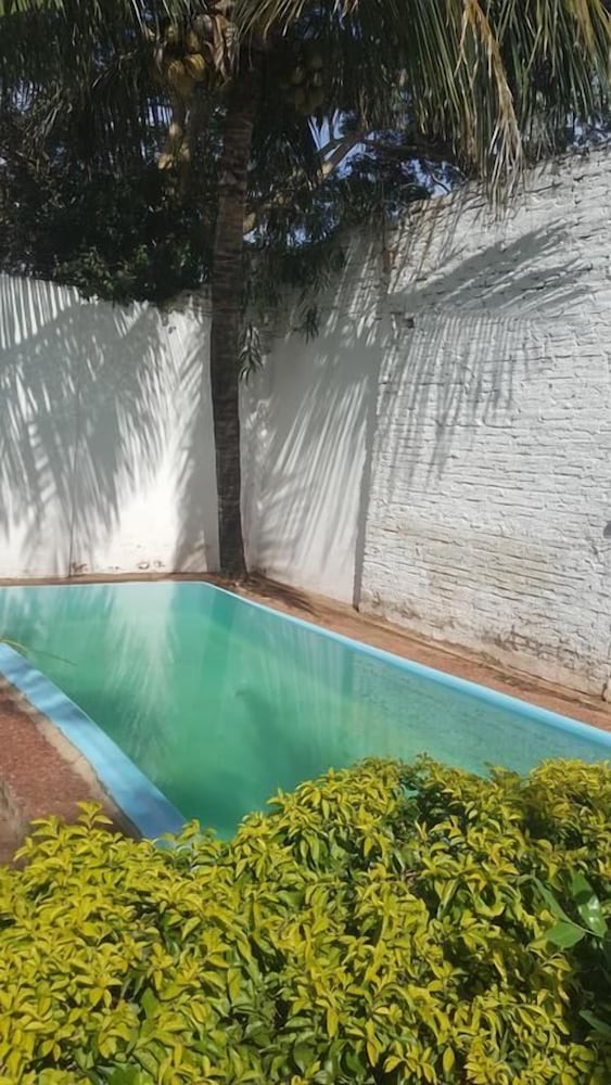 Residencia Lambare