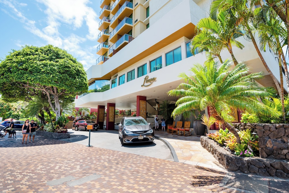 Hotel Luana Waikiki by Tropical Escapes Realty - Image 1