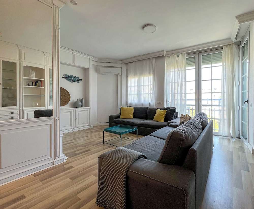 Stay U-nique Apartment Sardenya II