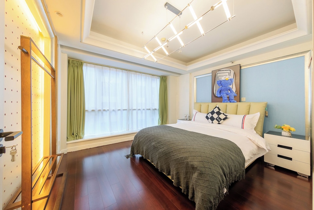 Beijing Sanlitun area duplex apartment