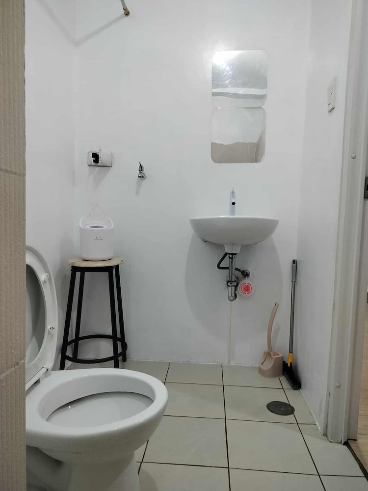 Luxurious City View Condo in Quezon City