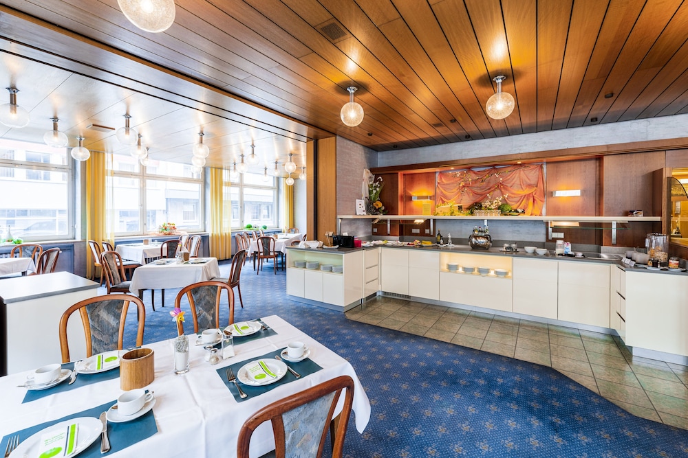 Stuttgart Vacations - TOP VCH Hotel Wartburg Stuttgart - Property Image 17