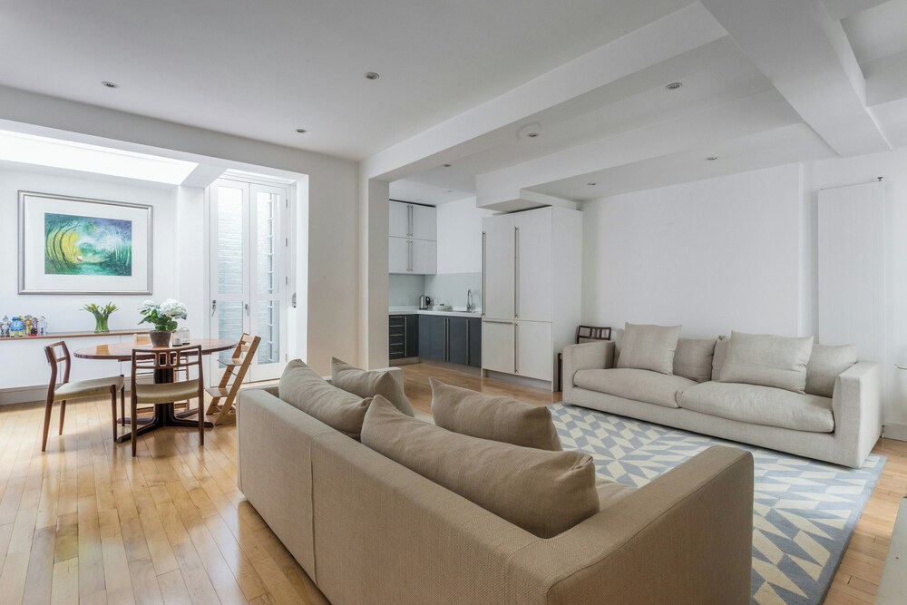 Sussex Gardens III by Onefinestay view 2