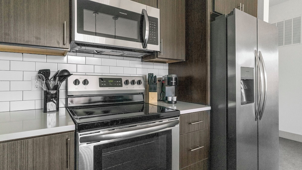 Richmond Vacations - Barsala At Sphere Apartments - Property Image 9