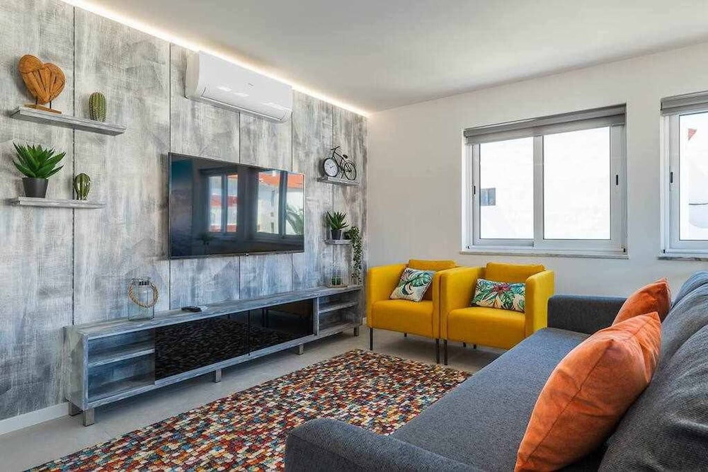 Central Town 2-bedroom Luxury Apartment Albufeira