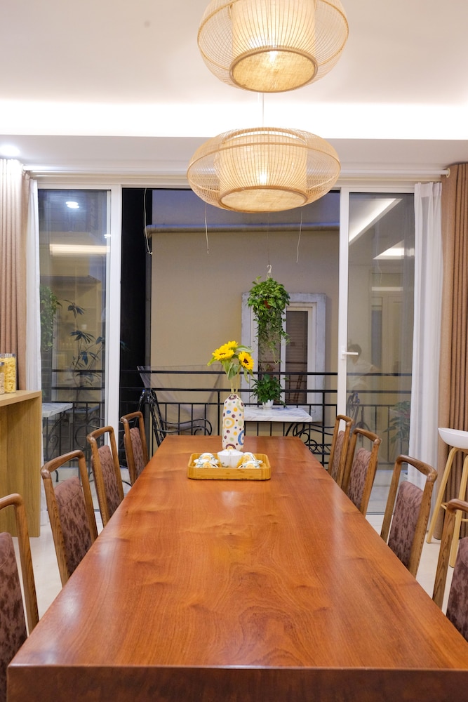 Hanoi Sunflower Westlake Homestay