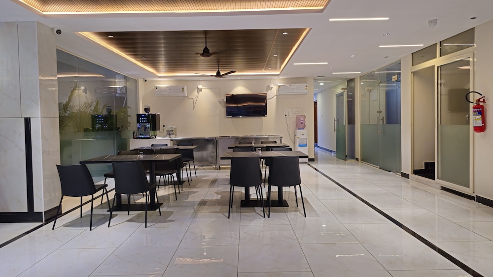 Karan Luxury CoLiving
