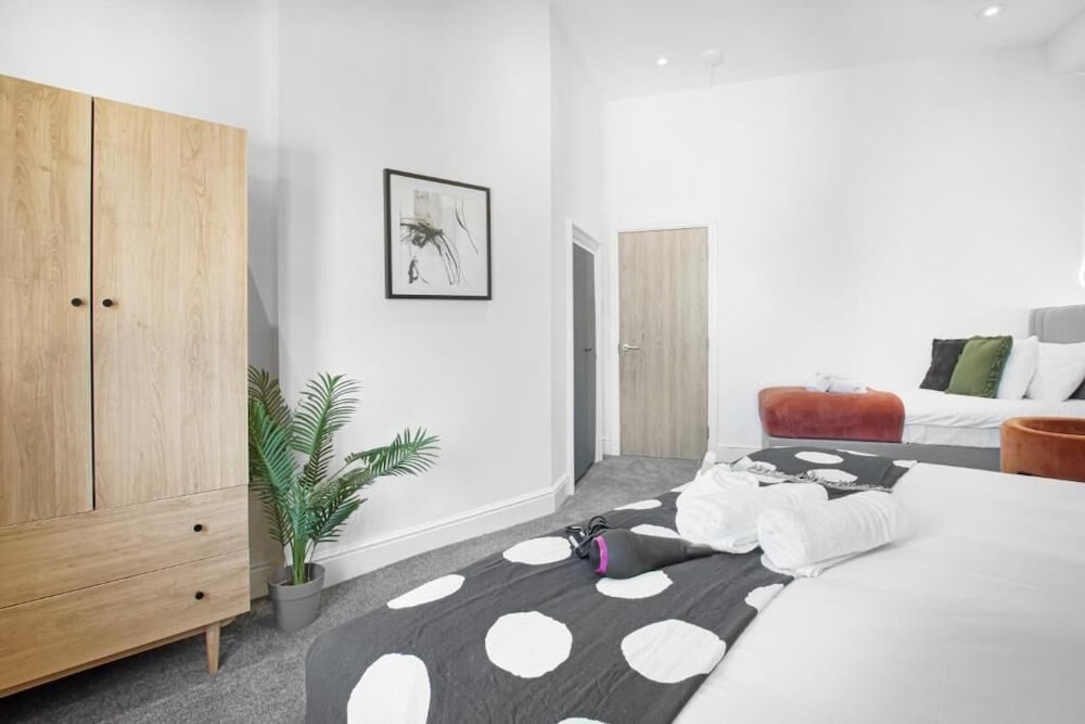 The Cardiff Comfort 2-bed Apartment