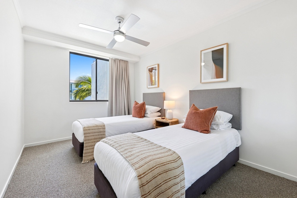 Coastal Escape Steps to Beach Full Resort Living