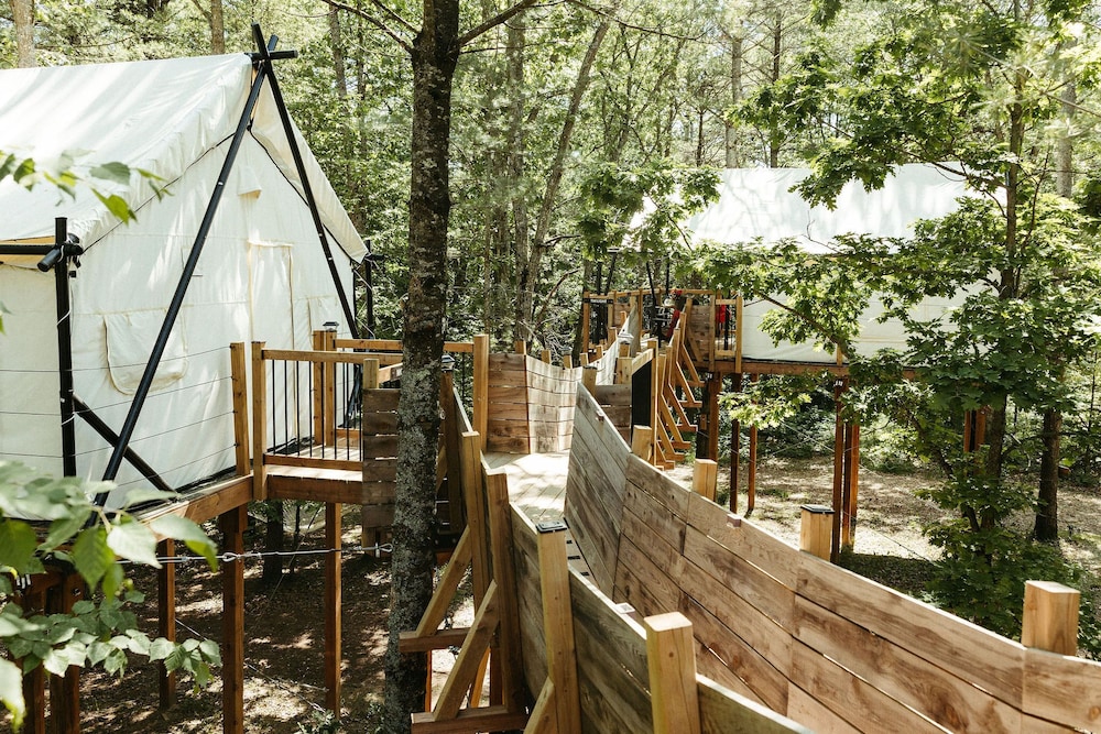 Whispering Springs Wilderness Retreat