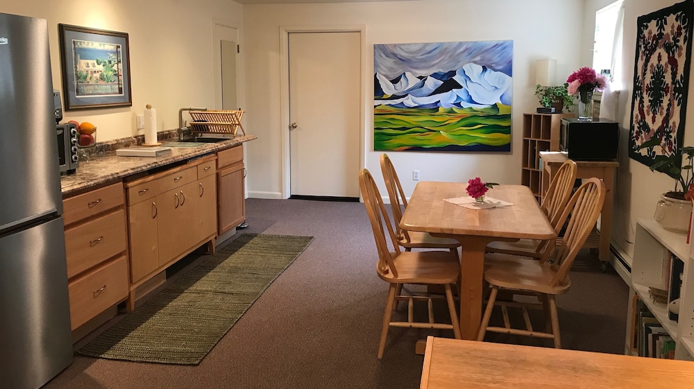 Gardenside Bed and Breakfast