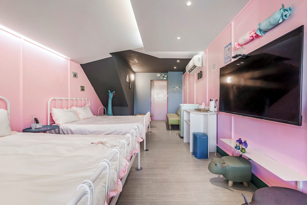Happiness Pink B&B