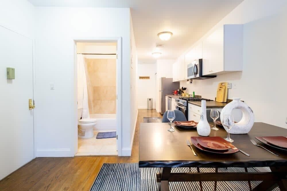1435 UES Apartment