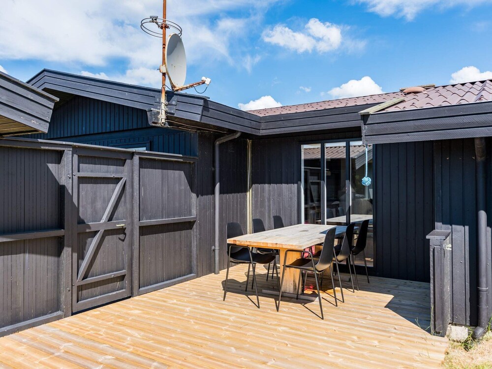 6 Person Holiday Home in Henne view 2