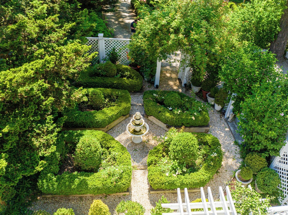 Abbington Green Bed & Breakfast Inn