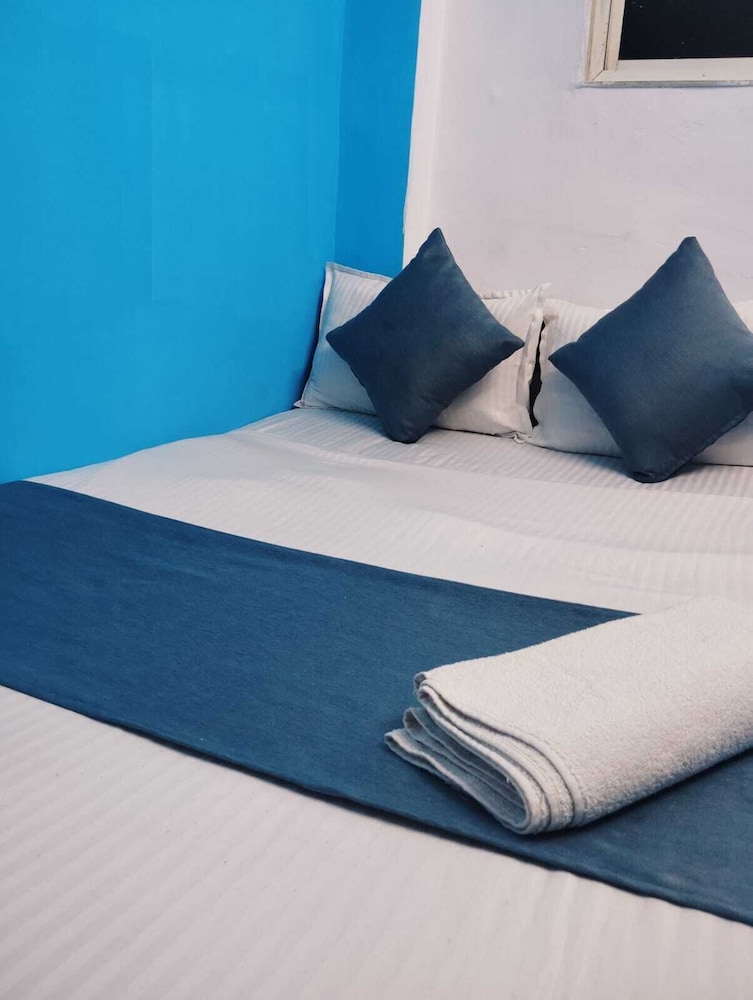 Hotel Sarovar Inn