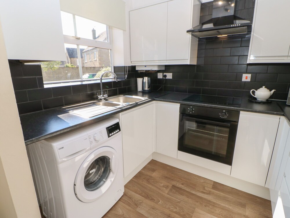66 Dale Grove