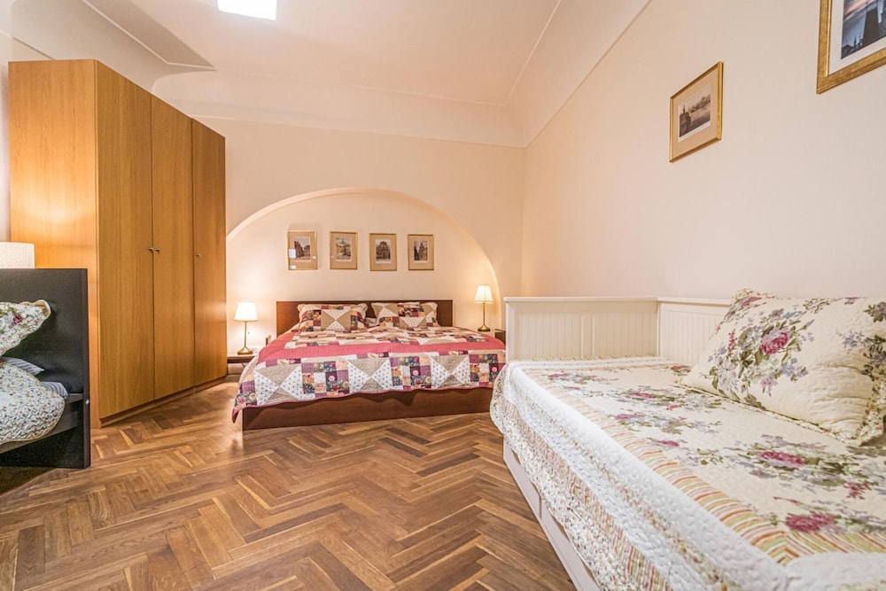 1 Bed Flat - Sleeps 4 - Pets - Wifi