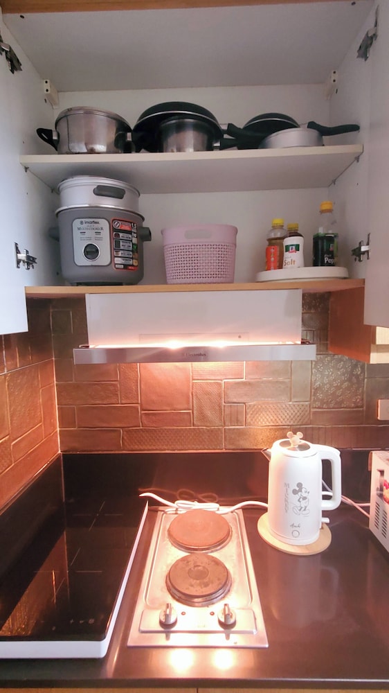 Urban Retreat at Shell Residences With Netflix 300mbps Wifi