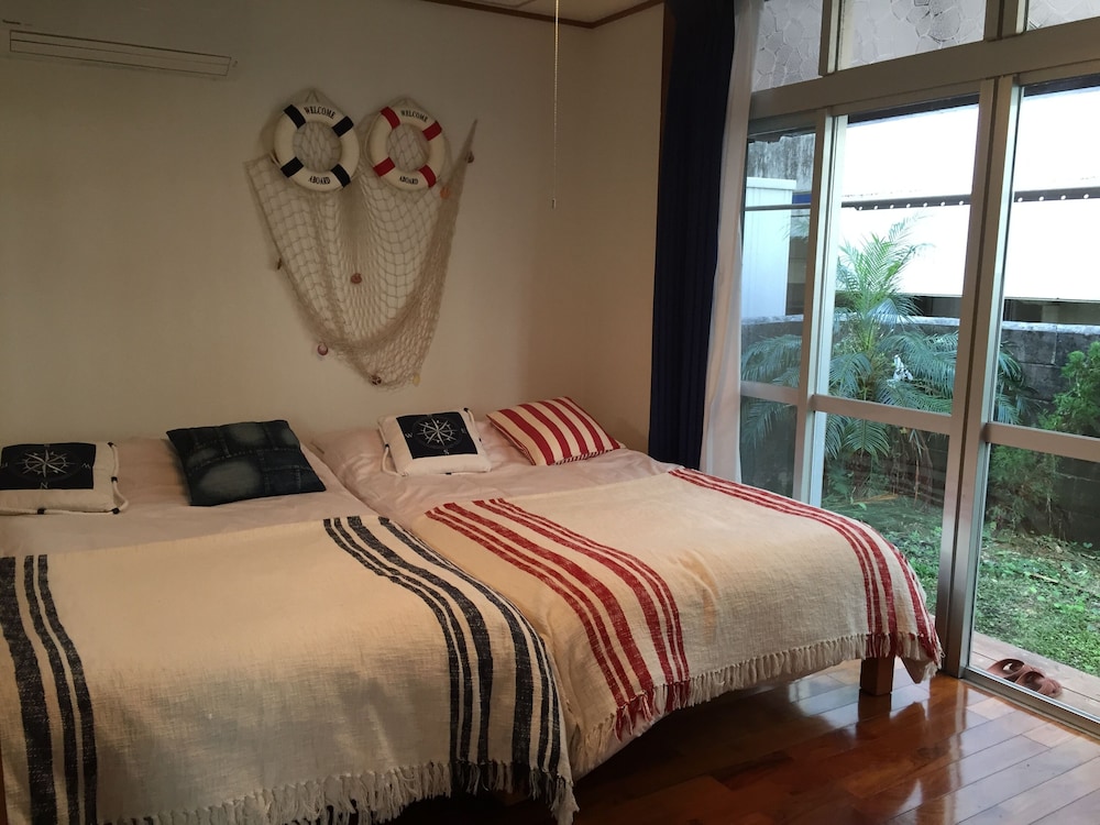 L house Naha view 4