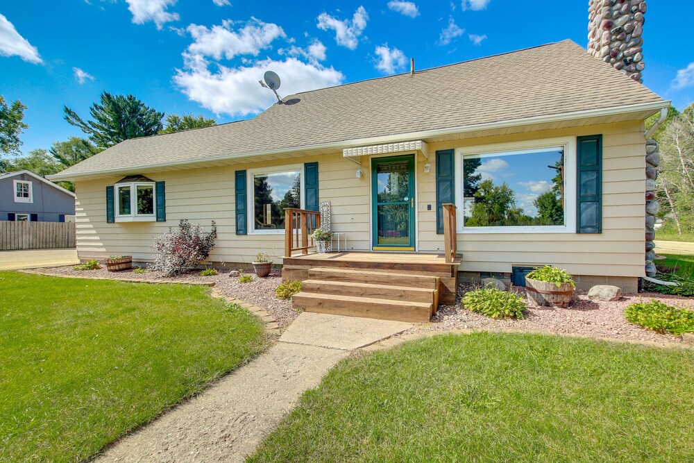 Shawano Vacation Rental: Close to Main Street! view 3